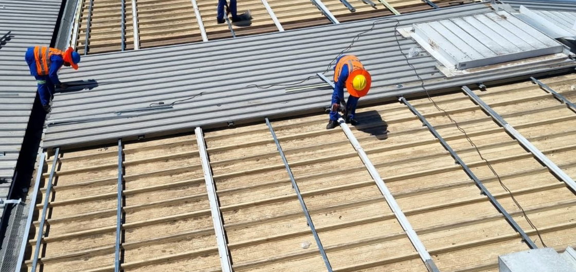 metal-roof-install.jpg